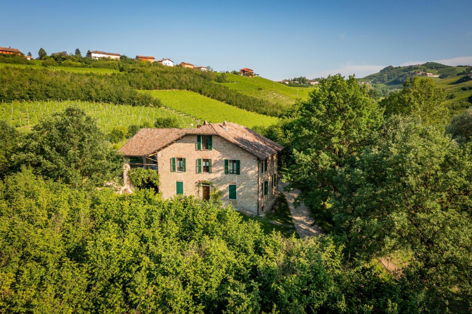 Bed and Breakfast Gilda E I Suoi Amici Neive Exteriér fotografie