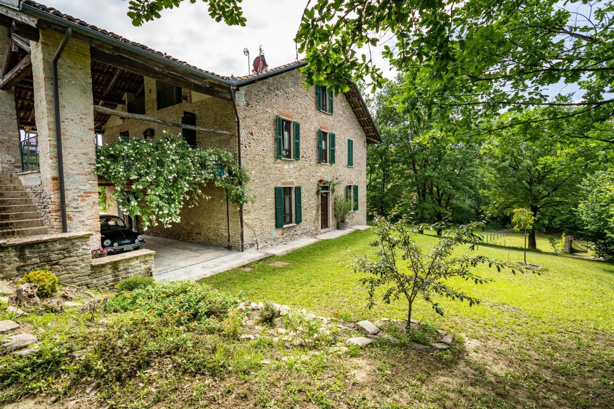 Bed and Breakfast Gilda E I Suoi Amici Neive Exteriér fotografie