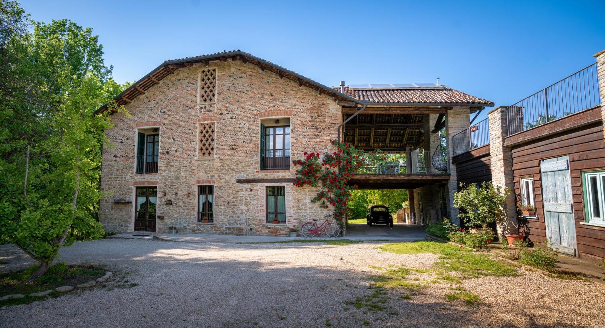 Bed and Breakfast Gilda E I Suoi Amici Neive Exteriér fotografie